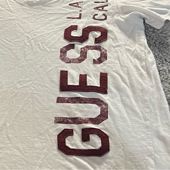 Guess Youth Boy’s Large V-Neck White Tee With Large Letters - Picture 2 of 2